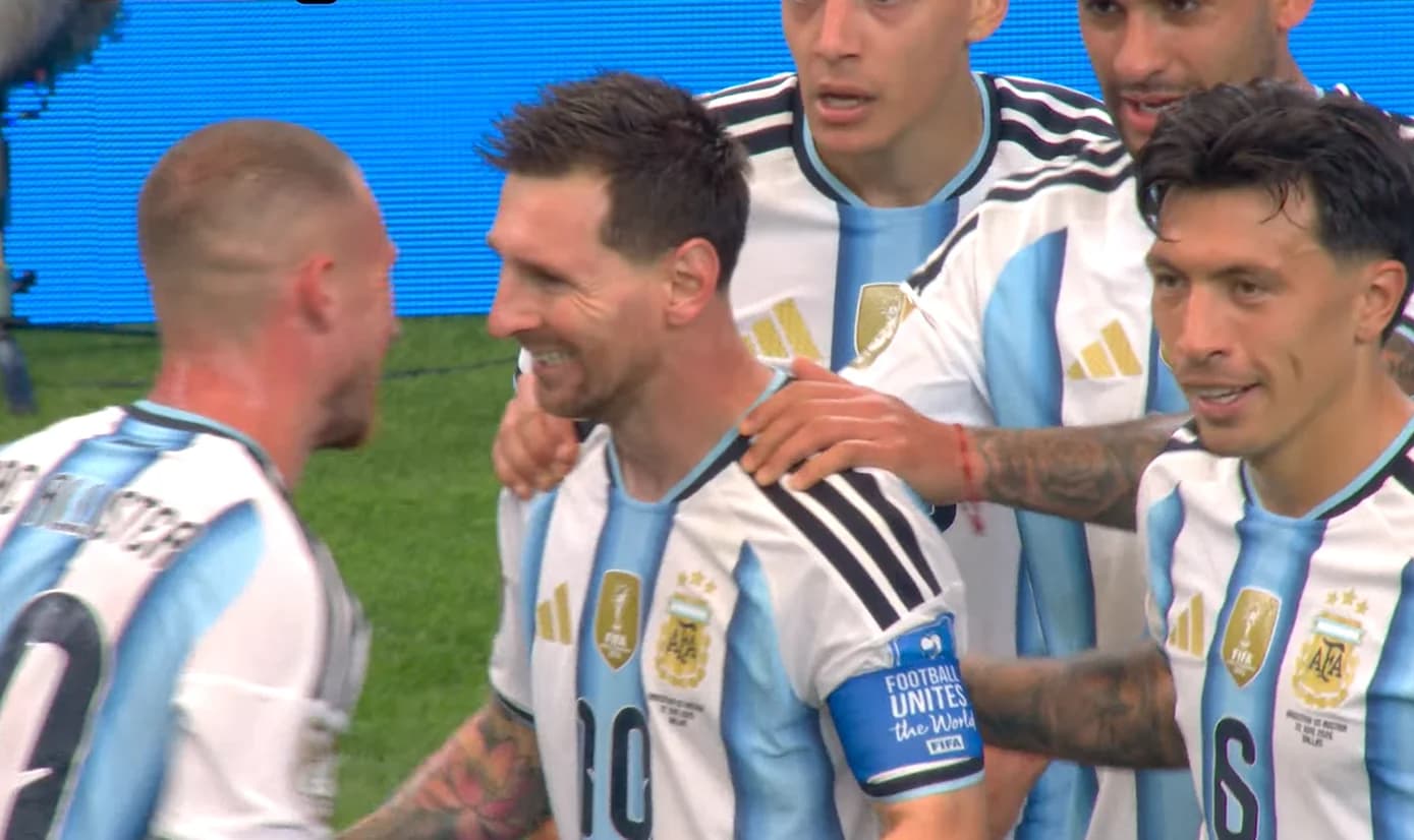 Messi se isola na artilharia das Copas e Argentina vai ao mata-mata - Jornal A Notícia
