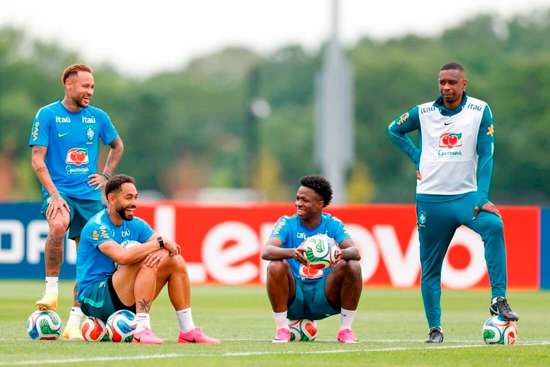 Brasil inicia preparação para oitavas da Copa contra Noruega - Jornal A Notícia
